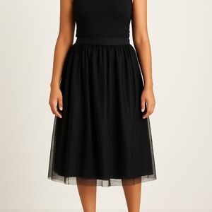 Banana Republic Black Tulle Overlay Skirt – Size 8 🖤